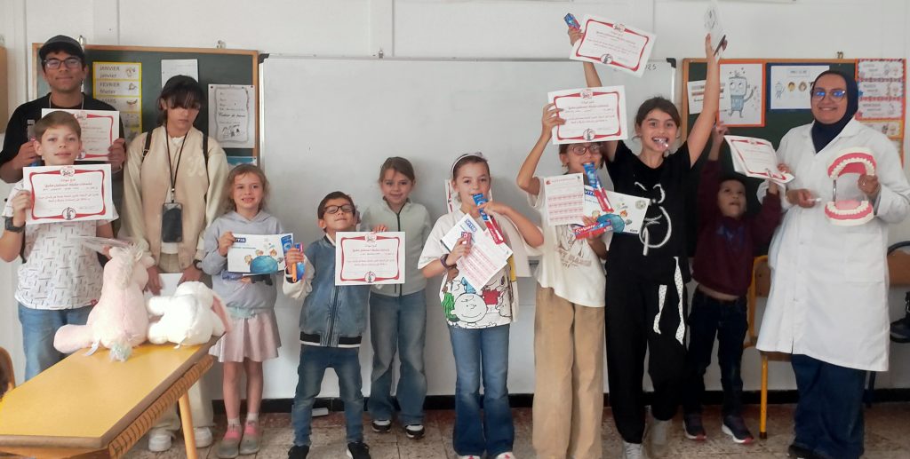 ”Szczotka, pasta, kubek, ciepła woda, tak się zaczyna wielka przygoda” czyli spotkanie ze stomatologiem.